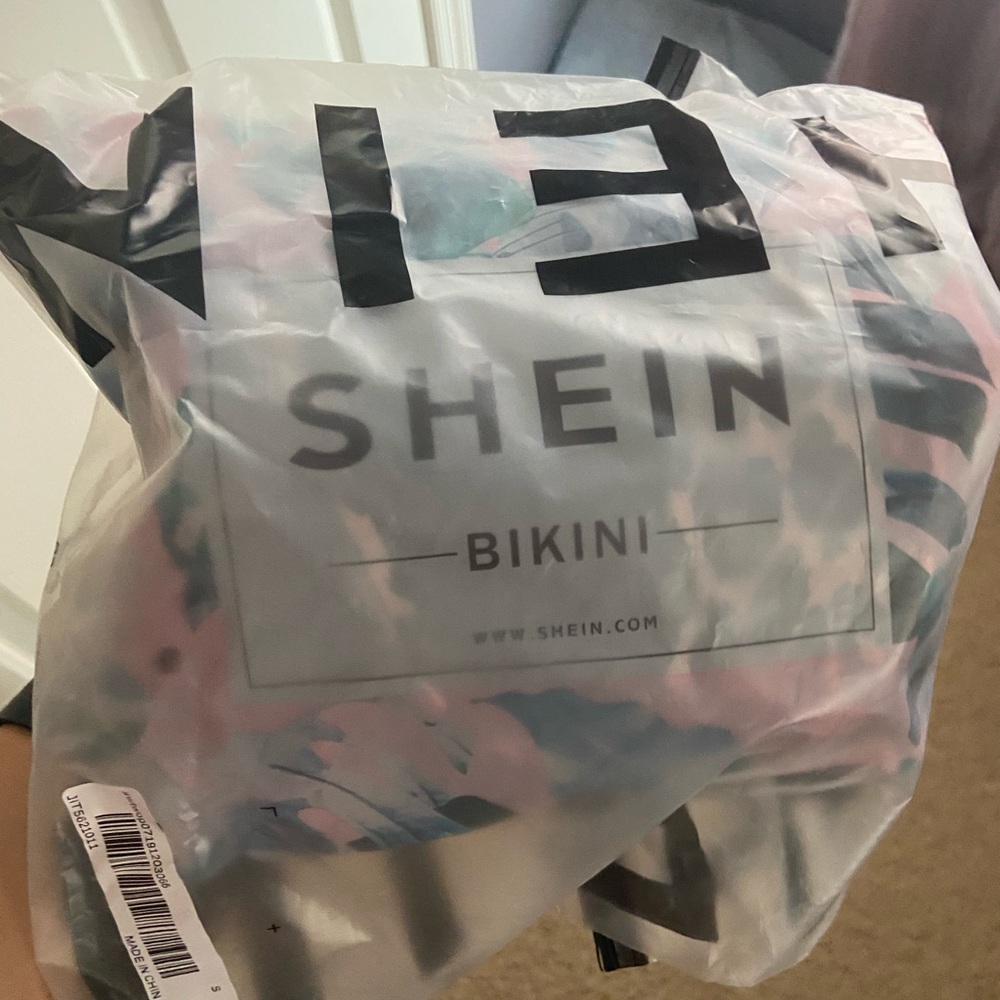 Shein Animal Print Bathing suit - Picture 7 of 7